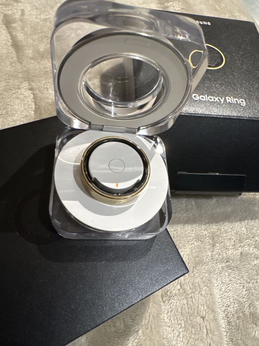 Samsung Galaxy Ring - Златист, Размер 13, Като нов