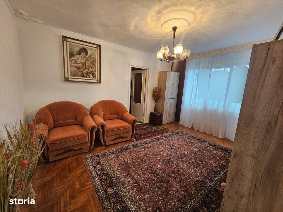 3 camere, zona Smirodava, etaj 1, mobilat și utilat, balcon