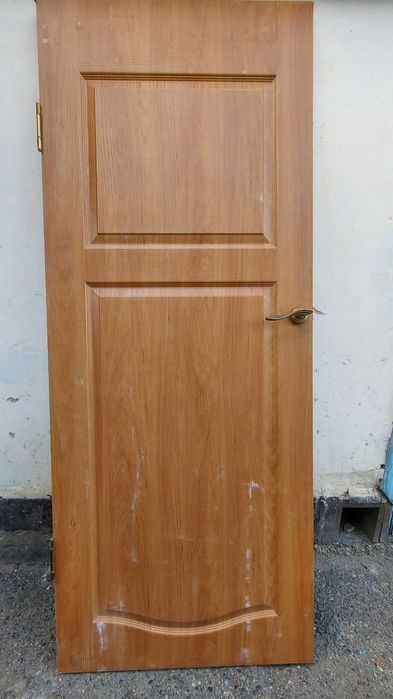 Продам дверь ...