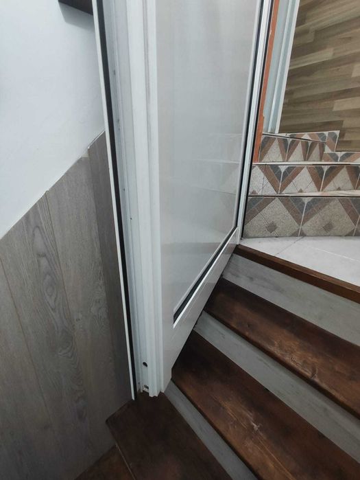 Алуминиева врата 220 см