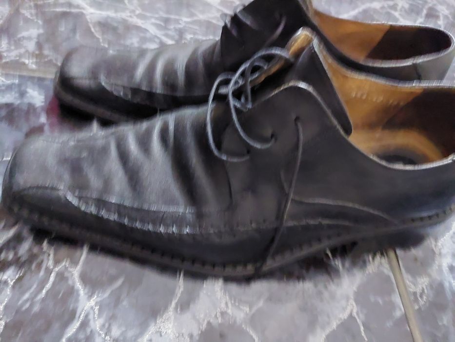 Pantofi negri din piele