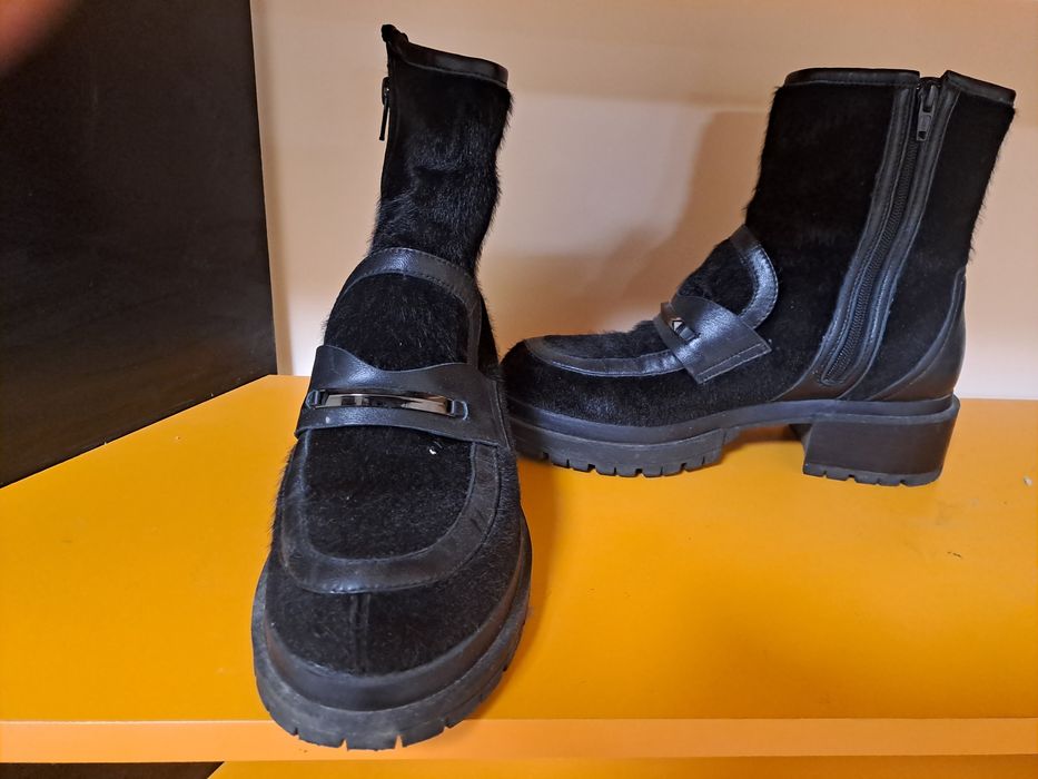 Боти ,косъм от пони