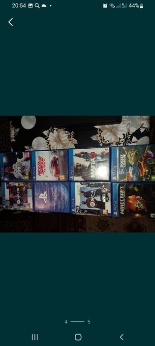 Продаётся PlayStation 4