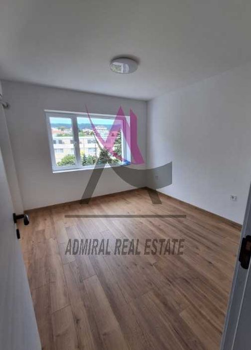 Продава се Четиристаен апартамент в Варна, Цветен квартал - 82 кв.м за 2317 €/кв.м - Снимка #3