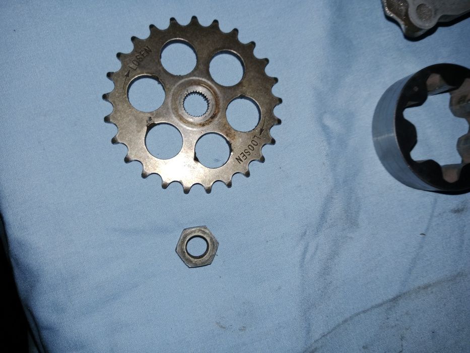 Продам масляный насос Бмв е34 М50 идеальным состояние не однои царапин