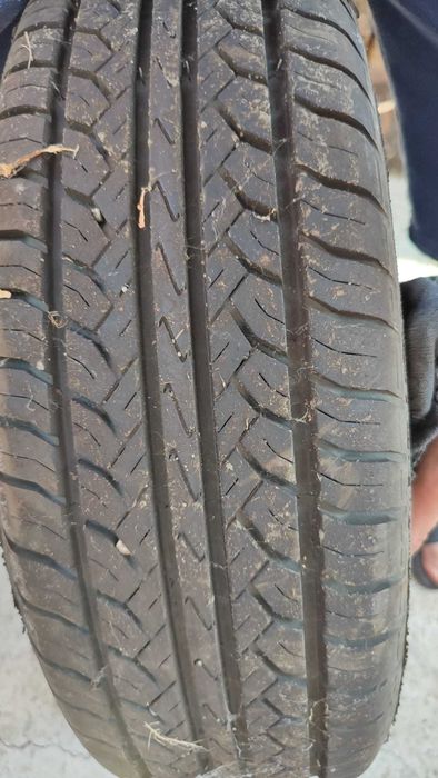 Vand anvelope diverse ( verificati descrierea )