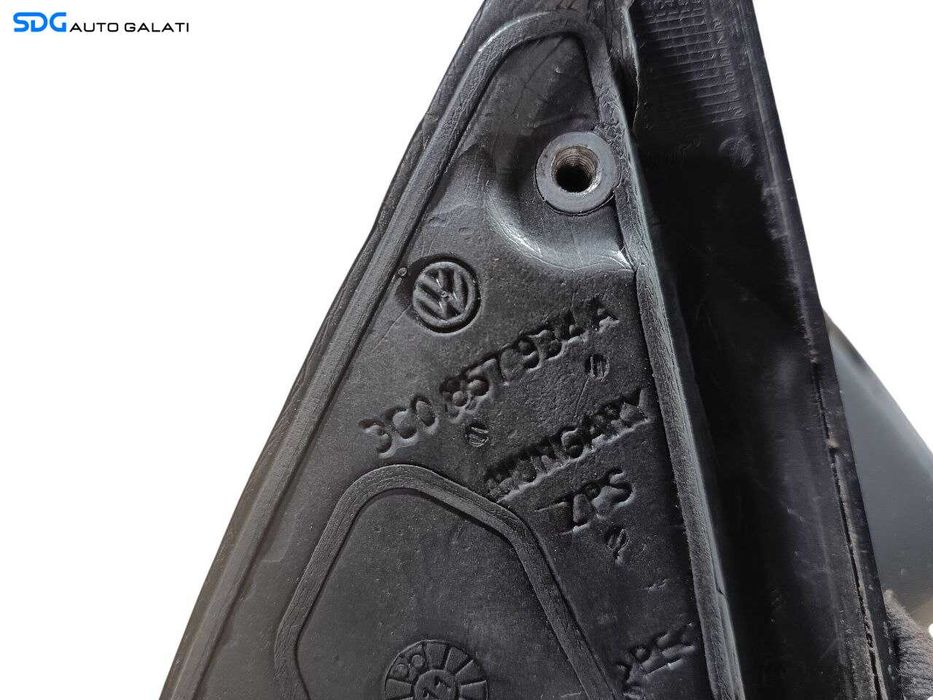 Oglinda Dreapta Electrica cu Lumini Ambientala Volkswagen Passat B7 2010 - 2015 Cod 3C0857934A [LR2096]