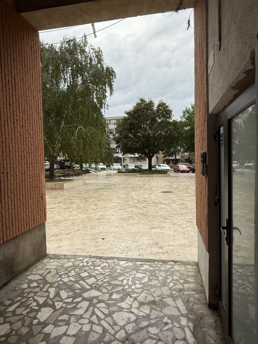 Inchiriez spatiu comercial in centru