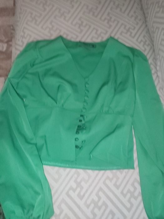 Блузка новая прдам