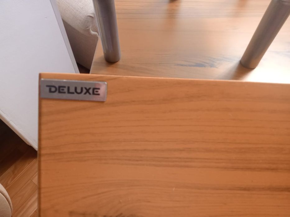 продаётся стол парта для школьников