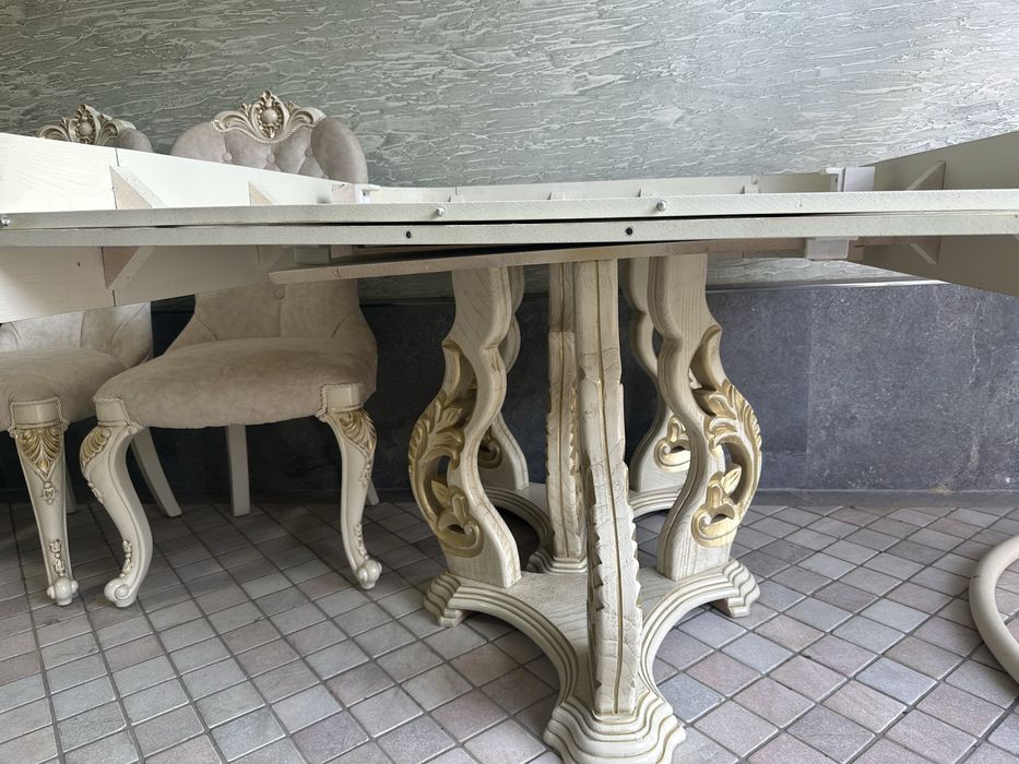 Комплект стол и стулья