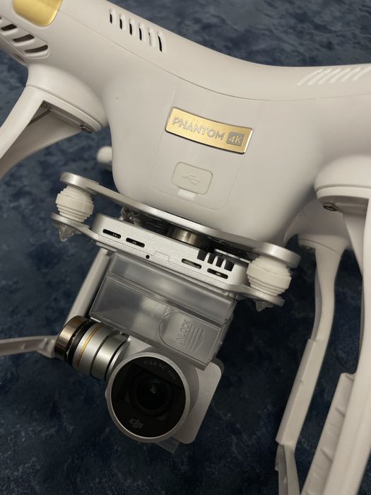 дрон DJI Phantom 3  4K