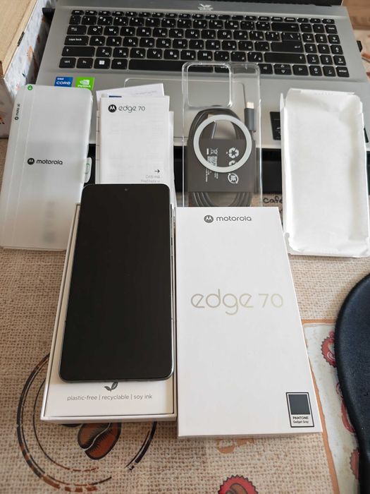 Motorola Edge 70 12/512 Pantone Gadget Grey
