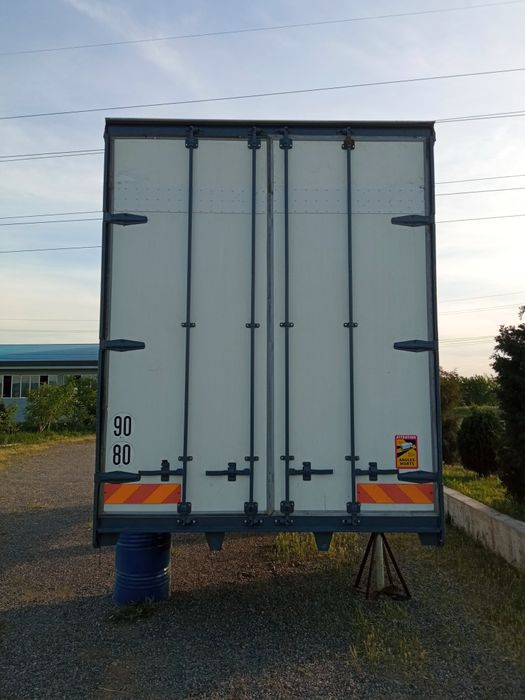 Паравозга шторка кузов