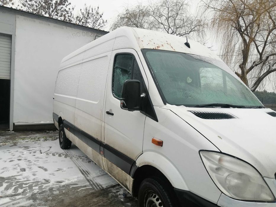 Dezmembram Sprinter 310 cdi