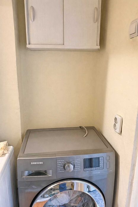 Inchiriez Apartament 3 camere-zona 1 Mai