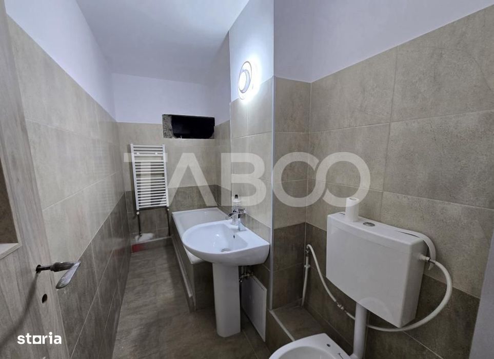 Apartament 3 camere decomandat 2 bai balcon Mihai Viteazul Sibiu
