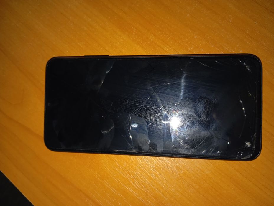 Продам телефон Самсунг A037F/DS.