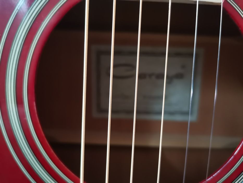 Gitara sotiladi yoki almashiladi