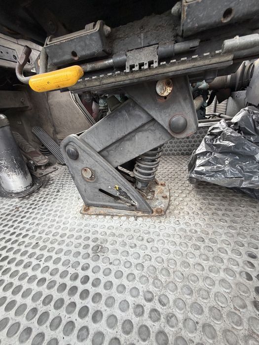 Седалки за бус/камион/спец техника – регулируеми, здрави