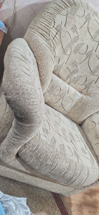 Продам кресло в нормальном состоянии