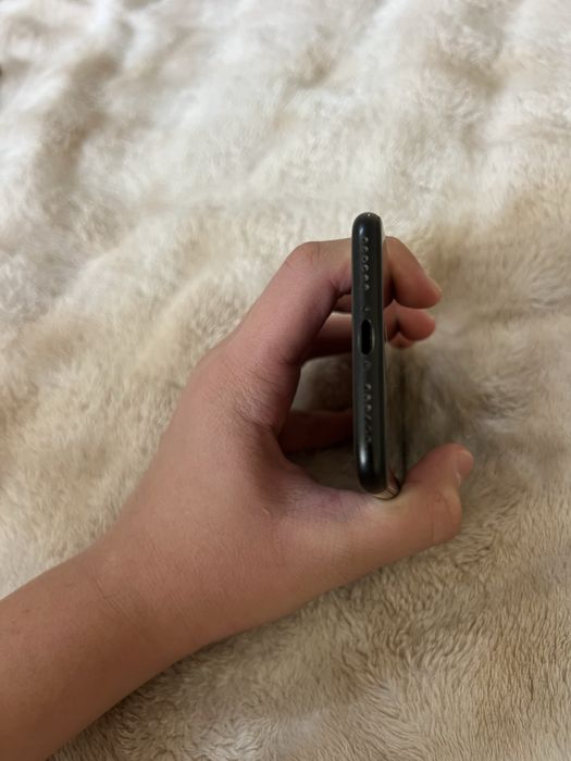 iPhone 7 с каропкой