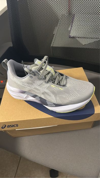 Vand Asics Novablast 5 41.5