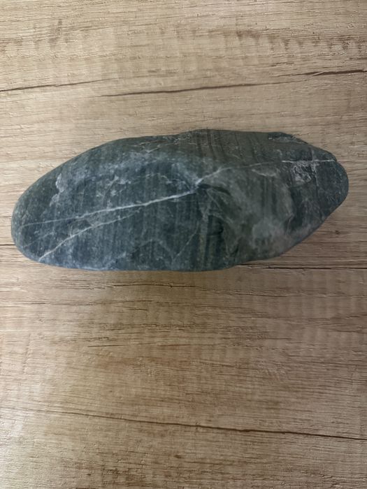 Большой камень      .