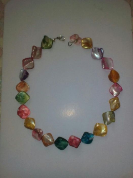 Бижута (гривни, колиета, пръстени)