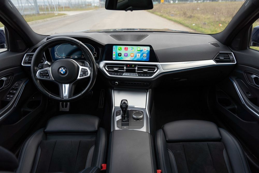 BMW Seria 3 330e G20 M-Sport Laser Trapa Frane M Distronic R19 292cp