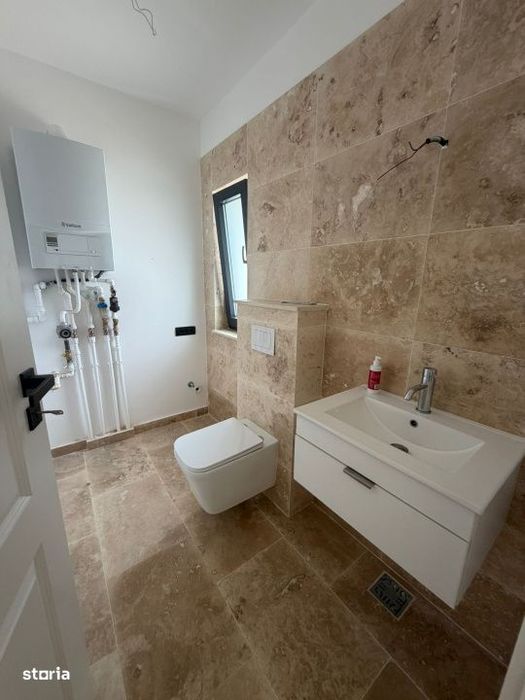 Vila Individuala/4 camere/Cartier Cristalului