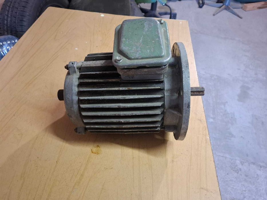 Электродвигатель 3 фазный