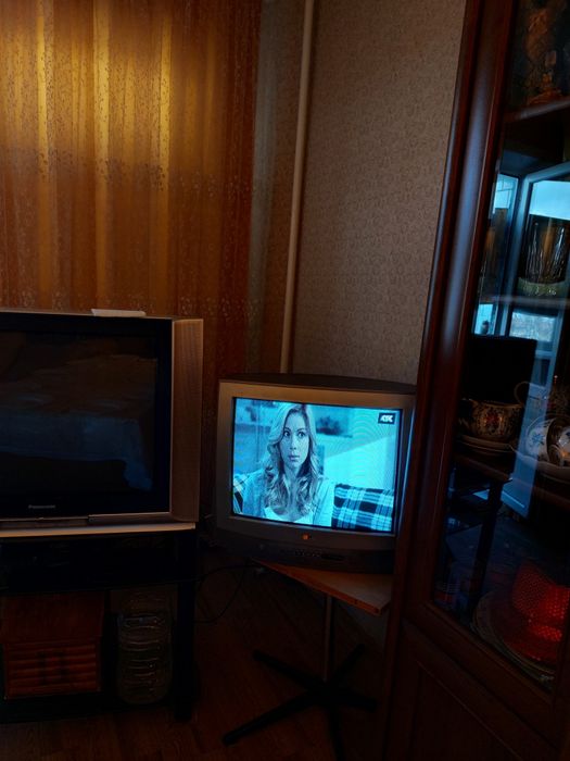 Цветной телевизор LG