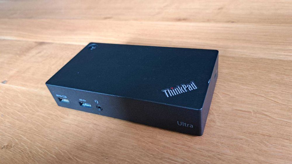 Lenovo ThinkPad USB 3.0 Ultra Dock (40A8) – перфектно състояние