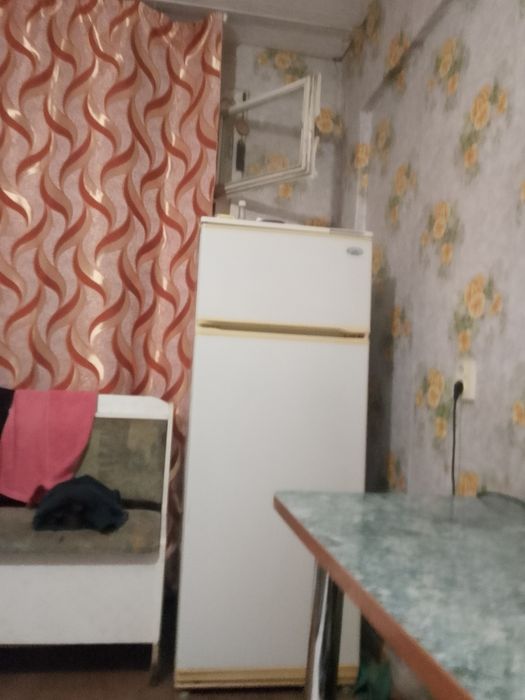 Продам холодильник хорошо состояние