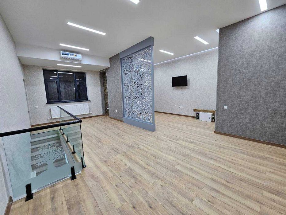 Офис ЖК New Life, 150 м² 1-этаж+цокольный этаж ремонт 2 входа 2 линия