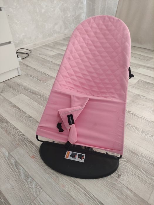 Шезлонг за 1500 отдам