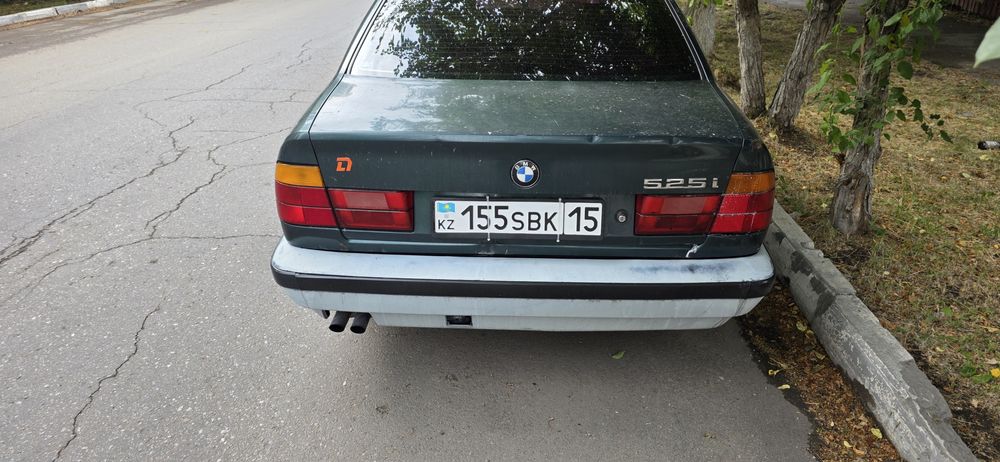 Продам е34. Застучал М50Б25