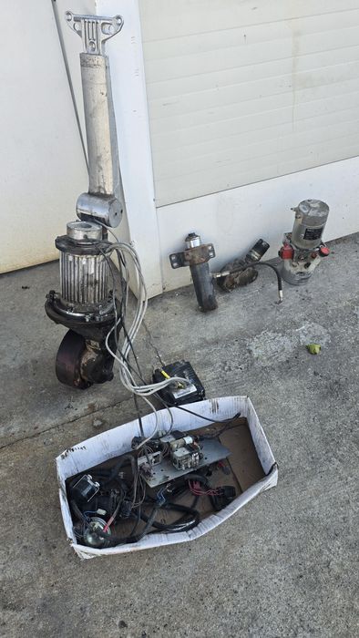 Части за стакер палетна количка