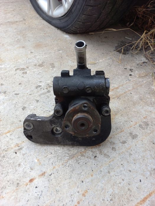 Pompa servo bmw motor n47