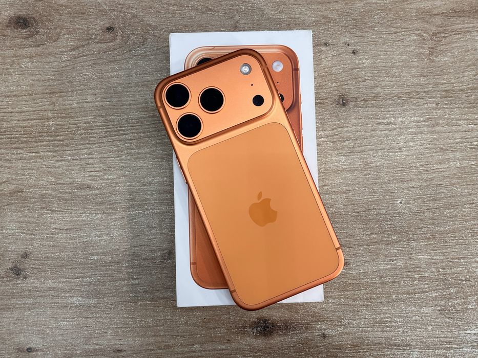 iPhone 17 Pro 256GB Като Нов 28 Цикъла Гаранция