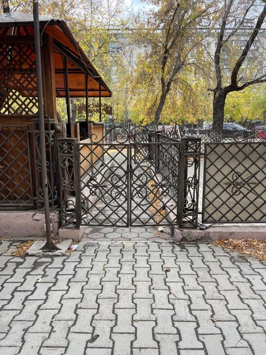 Забор кованный