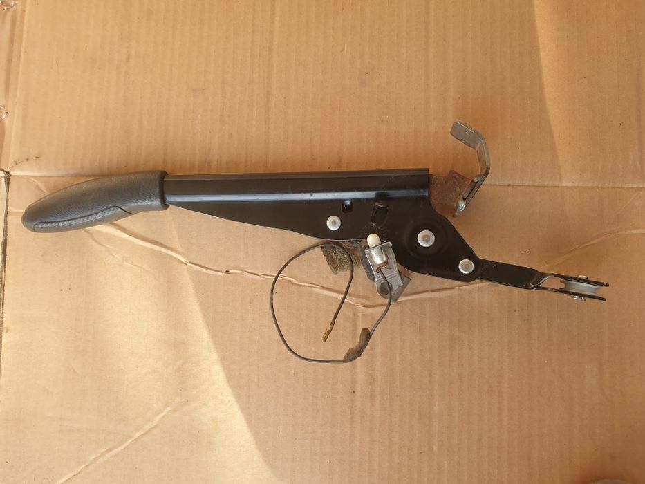 Рычаг ручной тормоза матиз.