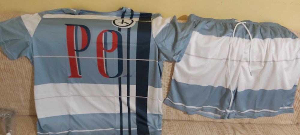 Продавам мъжки летни комплекти от две части XXXL номер 58