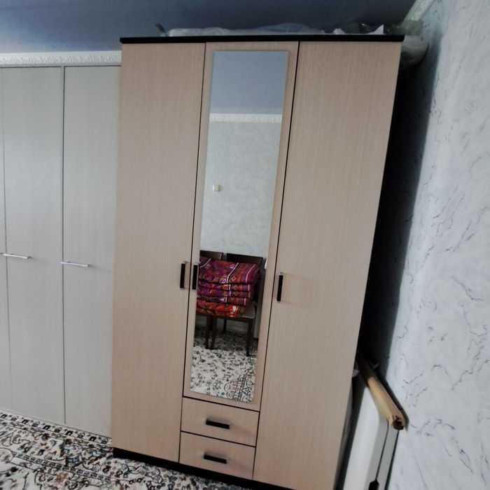 Продам шкаф б/у 3х дверный