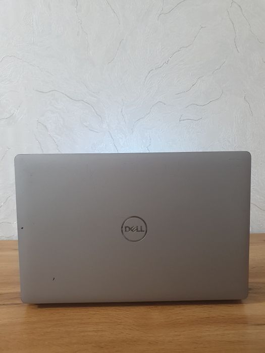 Dell 5510 i5-10210u