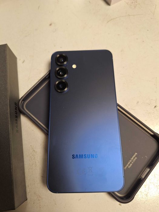 Samsung S25 Като нов