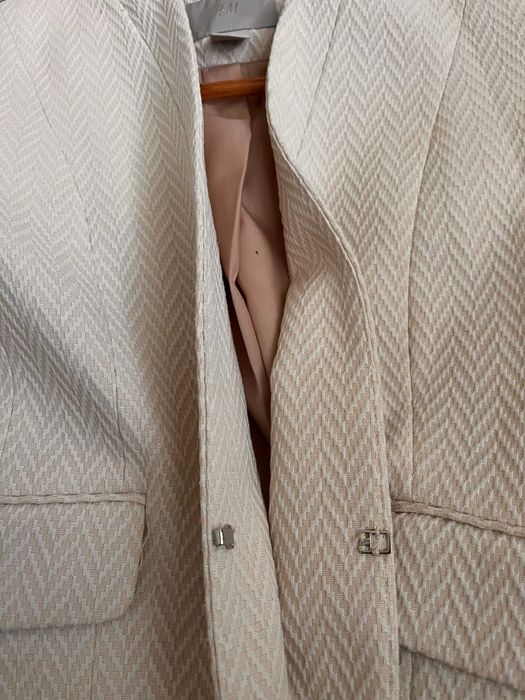 Sacou H&M dama model texturat in zig zag