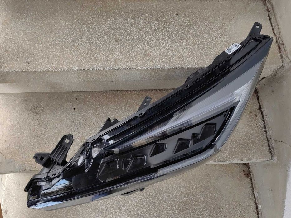 Фар Toyota CH-R LED 2024 ляв / Фар Toyota CHR Prisma LED Оригинален