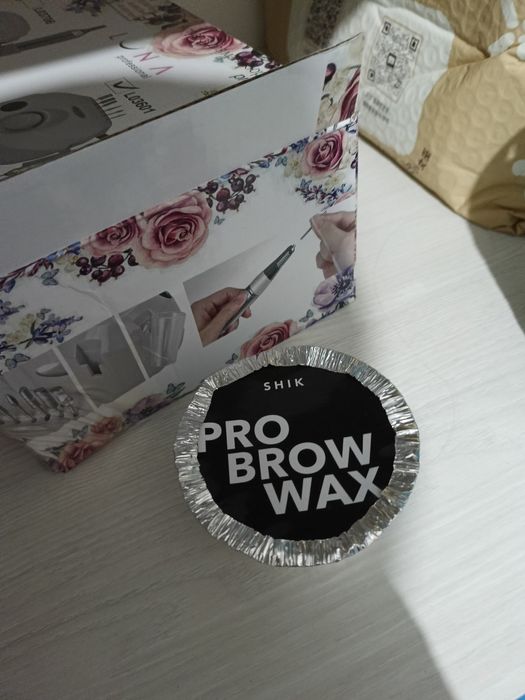 Воск для оформления бровей SHIK